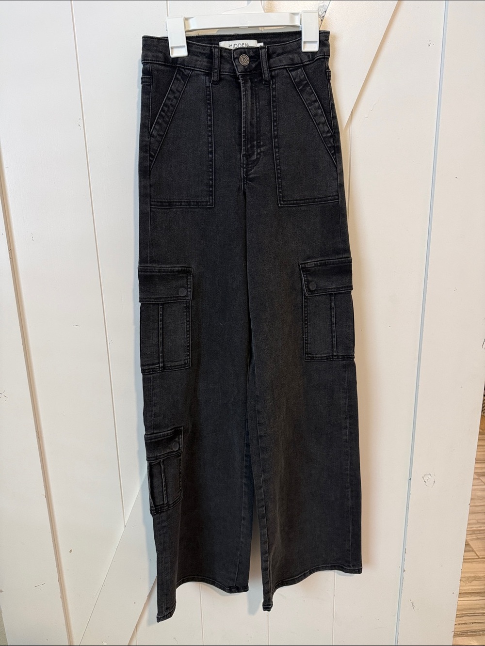 Women’s Black Hidden Cargo Jeans — Straight Leg Utility Style